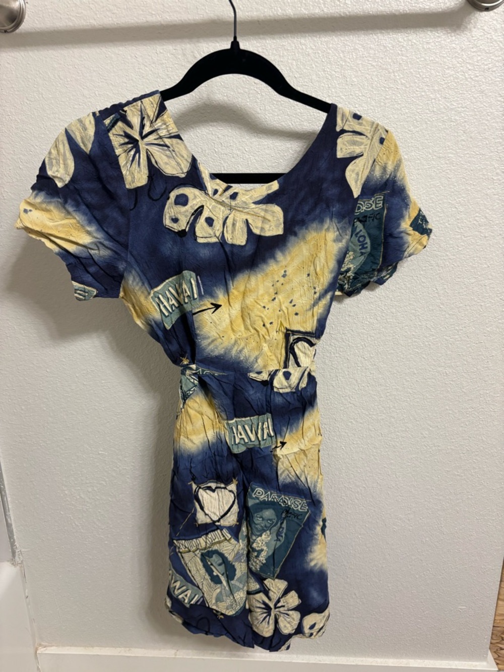 Hawaiian dress